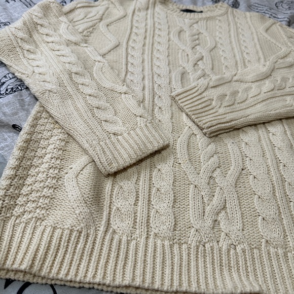 Men's Cream Cable Knit Sweater - Picture 4 of 5